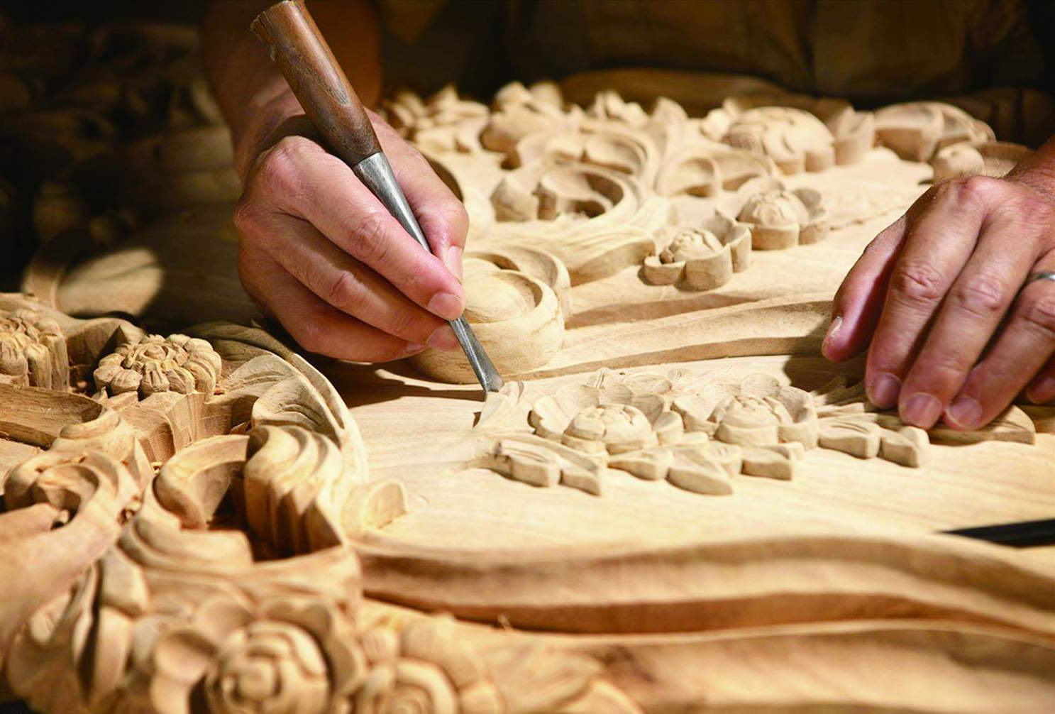 從量產(chǎn)品到限量版 消費升級下廣告設計為手藝人開啟的黃金時代